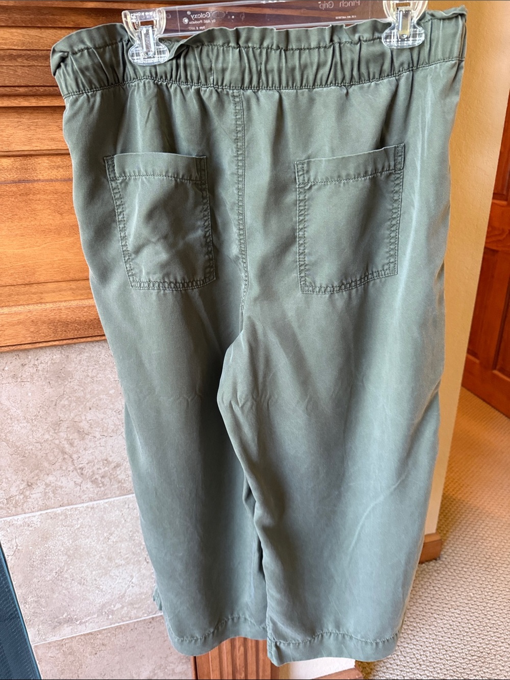LOFT Olive Green Wide Leg Pants; size L - Picture 2 of 6